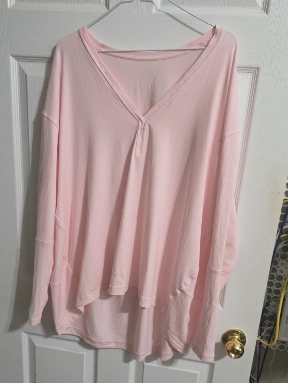 Lululemon Back In ActionLight V-Neck